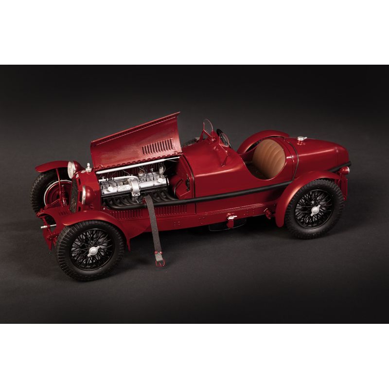 Italeri 4708s Alfa Romeo 8C/2300 “Roadster”